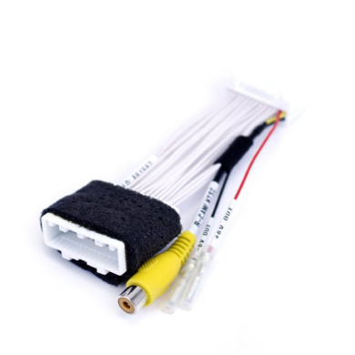Adapter zum Anschluss der Rückfahrkamera an den Monitor Mazda Adapter zum Anschluss der Rückfahrkamera an den Monitor Mazda