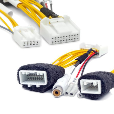 Adapter zum Anschluss der Rückfahrkamera an den Toyota GEN5 / GEN6 Monitor Adapter zum Anschluss der Rückfahrkamera an den Toyota GEN5 / GEN6 Monitor