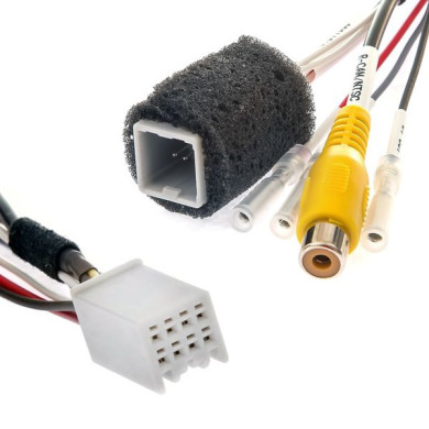 Adapter zum Anschluss der Rückfahrkamera an den Monitor Fiat und Mitsubishi 2013 - 2018 Adapter zum Anschluss der Rückfahrkamera an den Monitor Fiat und Mitsubishi 2013 - 2018