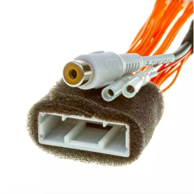 24-Poliges Adapter für den Anschluss einer Rückfahrkamera an einen Monitor in Fahrzeugen der Marke Toyota