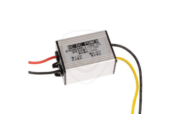 Spannungswandler von 17–100V auf 12V (3A) für Rückfahrkameras
